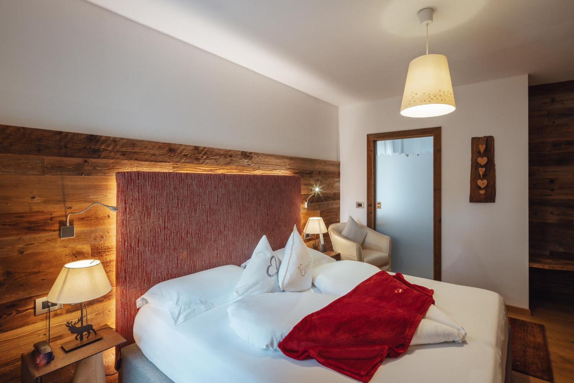 Hotel Garni Laurino Cavalese Εξωτερικό φωτογραφία