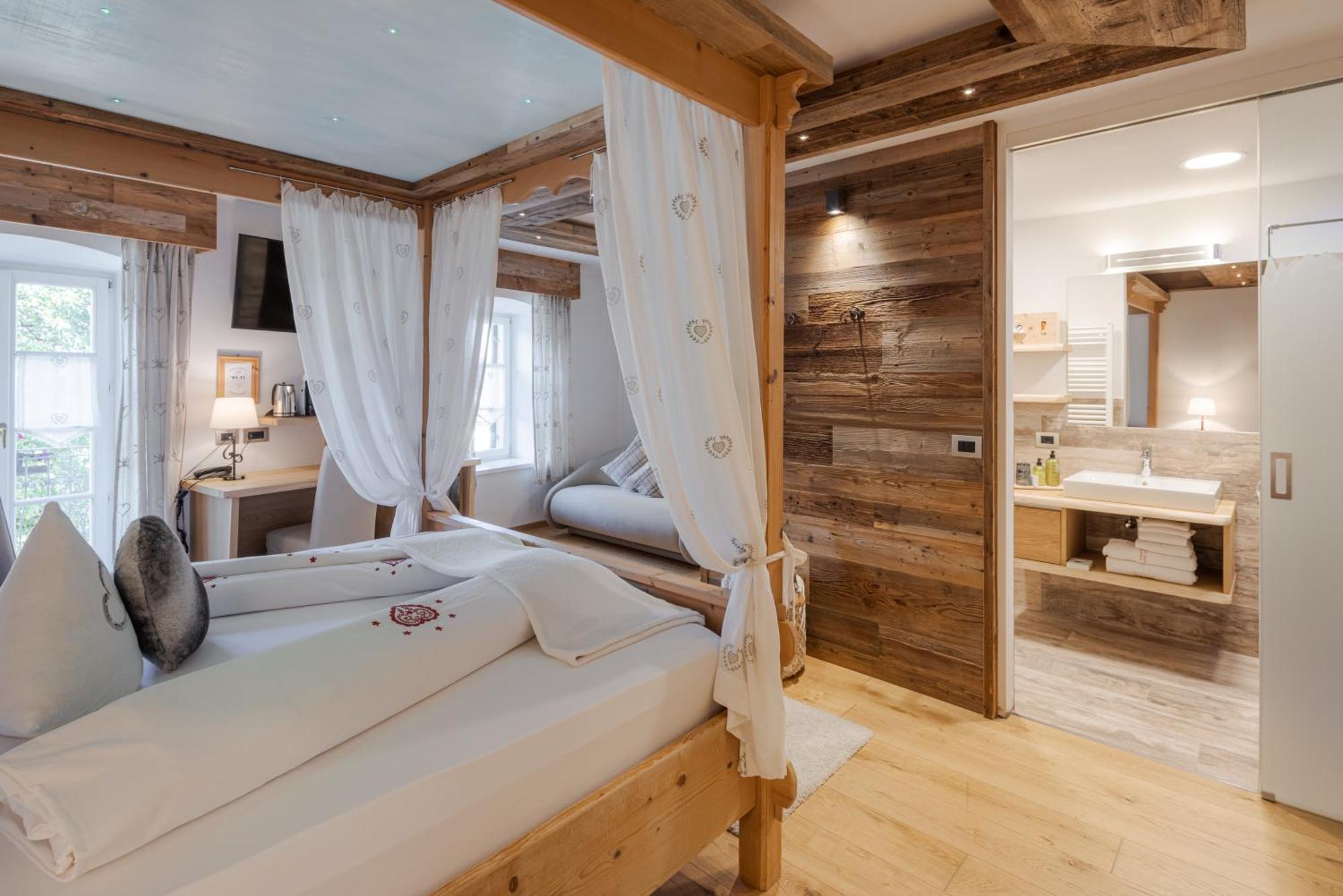 Hotel Garni Laurino Cavalese Εξωτερικό φωτογραφία