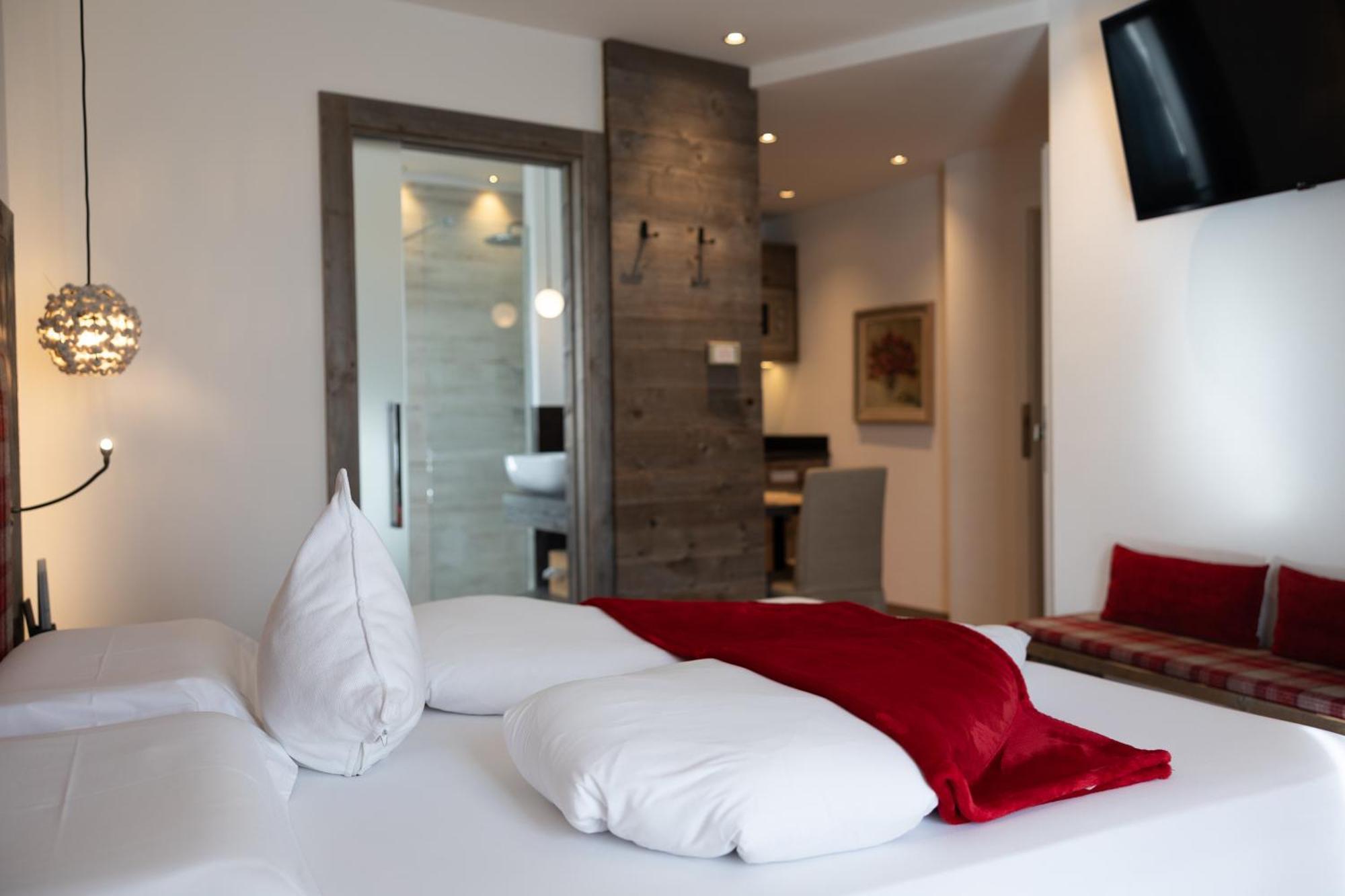 Hotel Garni Laurino Cavalese Εξωτερικό φωτογραφία