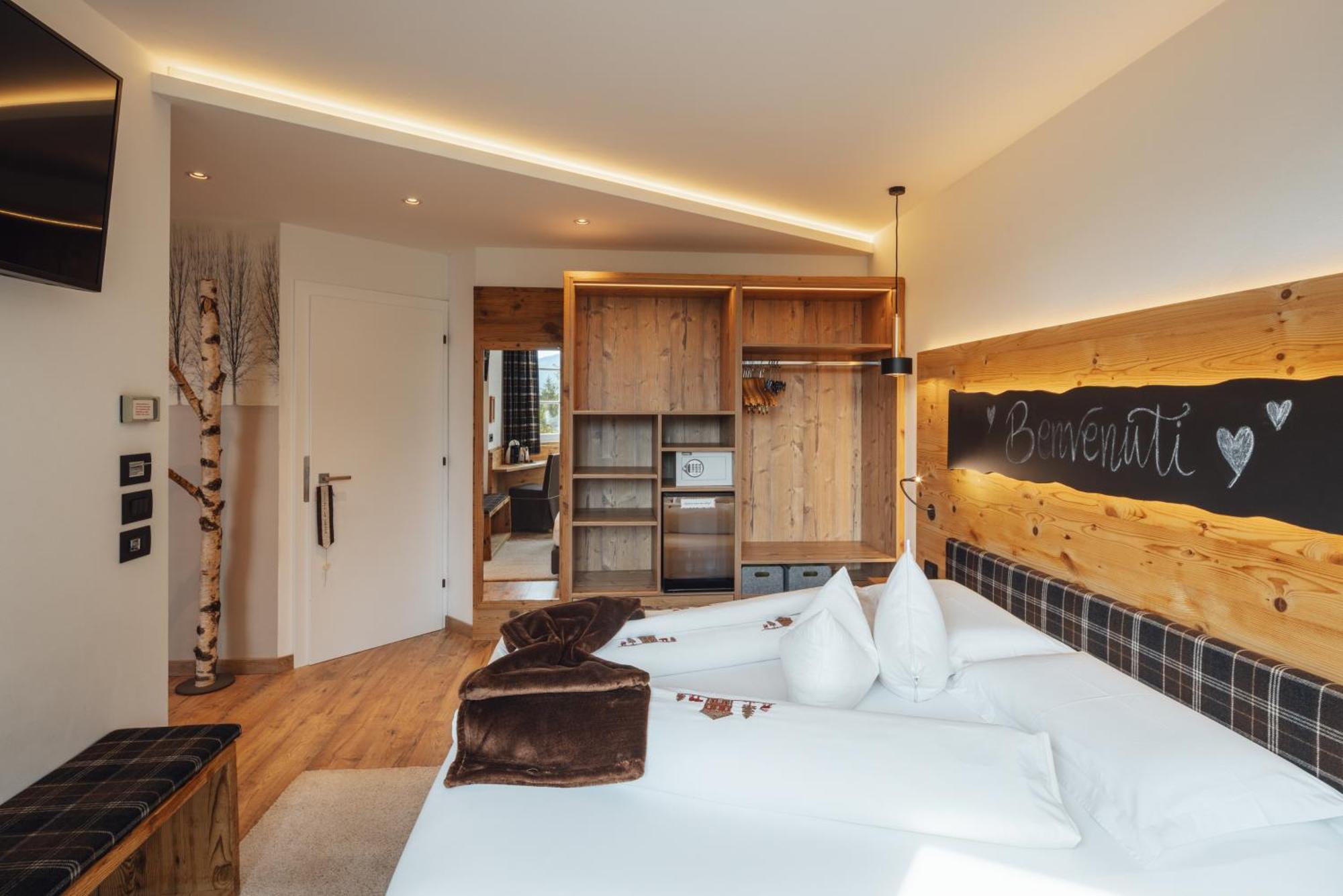 Hotel Garni Laurino Cavalese Εξωτερικό φωτογραφία