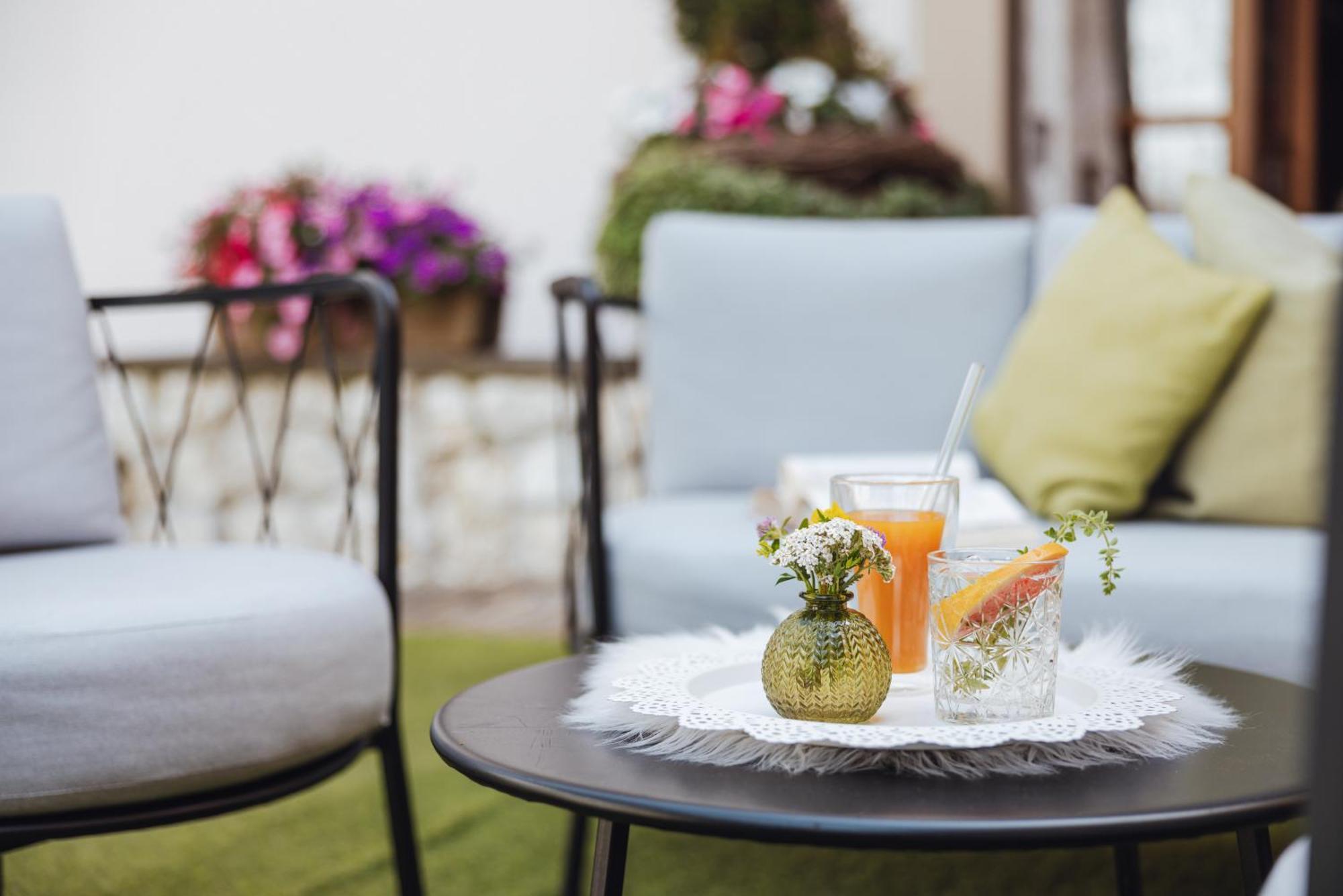 Hotel Garni Laurino Cavalese Εξωτερικό φωτογραφία
