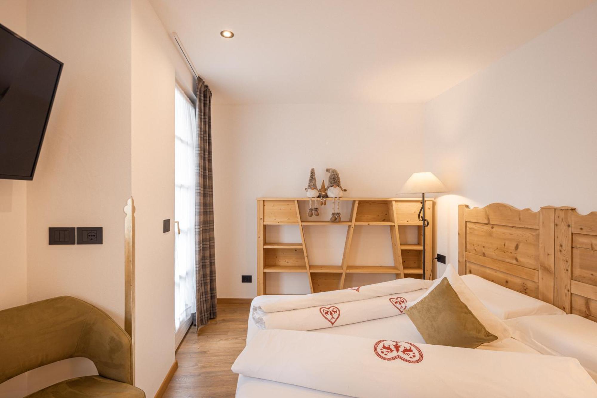 Hotel Garni Laurino Cavalese Εξωτερικό φωτογραφία
