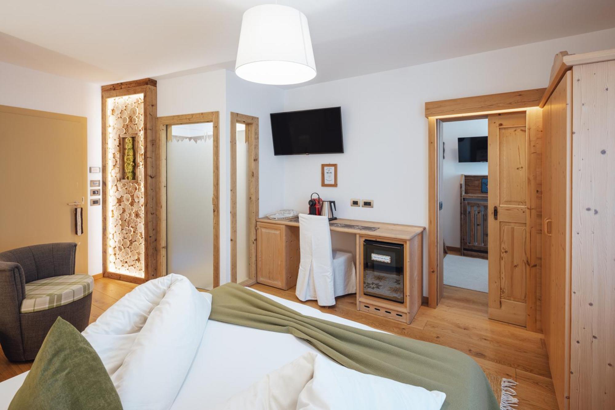 Hotel Garni Laurino Cavalese Εξωτερικό φωτογραφία